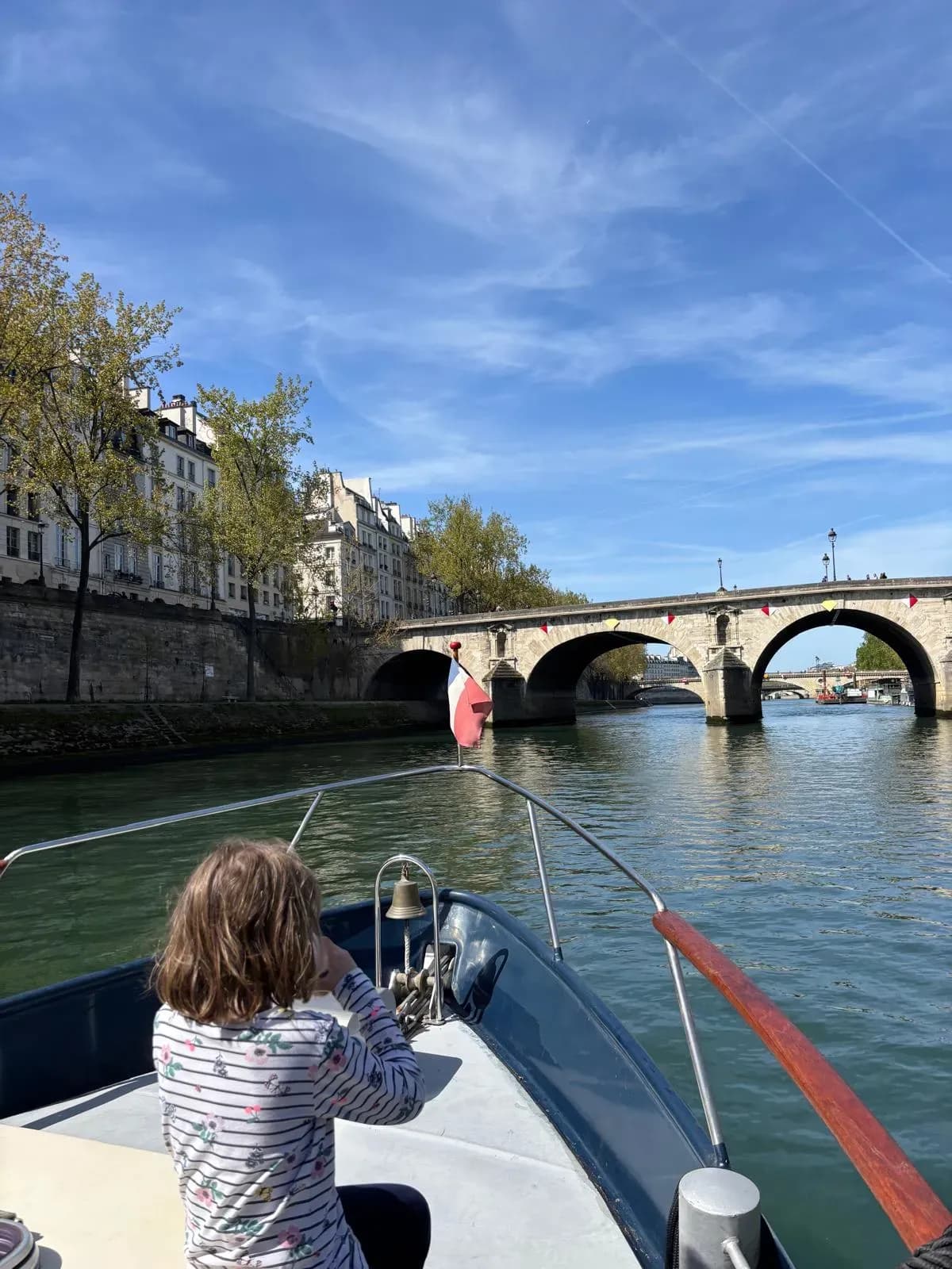 Vue sur le Pont Marie depuis le bateau
